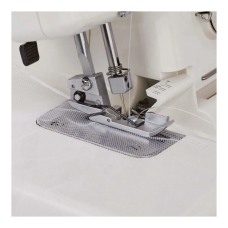 Patka na všívání vlasce pro overlock Janome AT2000D